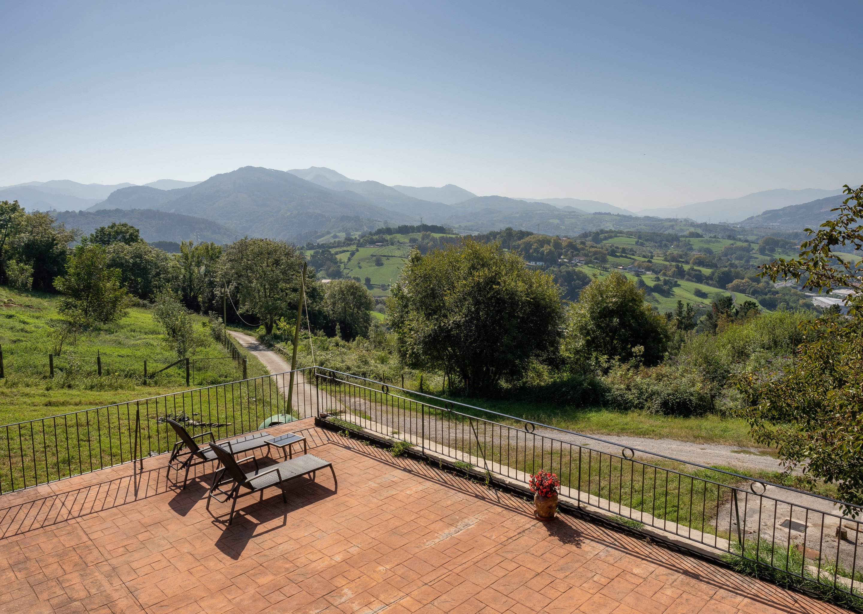 ARTOLA, AGROTOURISME TOUT PRS DE SAN SEBASTIN, Profitez d'une escapade relaxante ou touristique et laissez la nature vous entourer