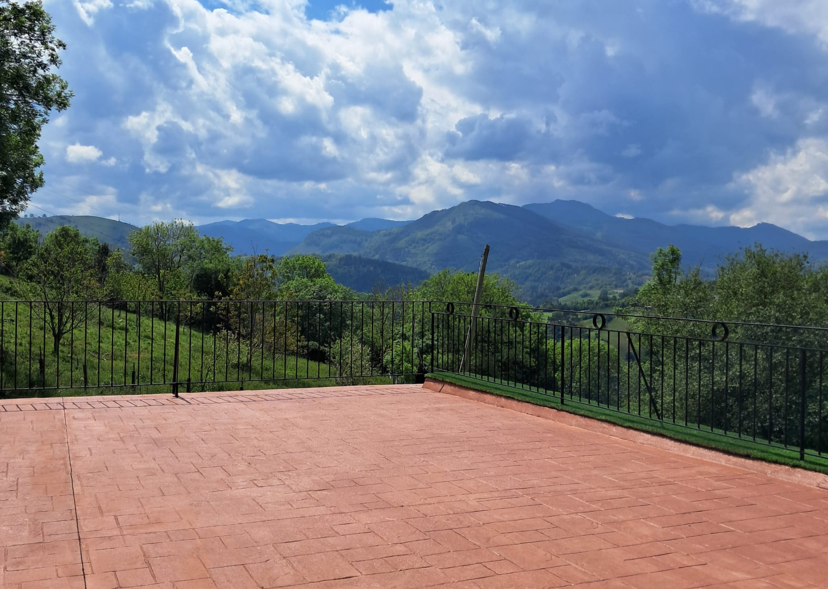 ARTOLA, AGROTURISMO MUY CERCA DE SAN SEBASTIN, Disfruta de una escapada de relax o turismo y deja que la naturaleza te envuelva