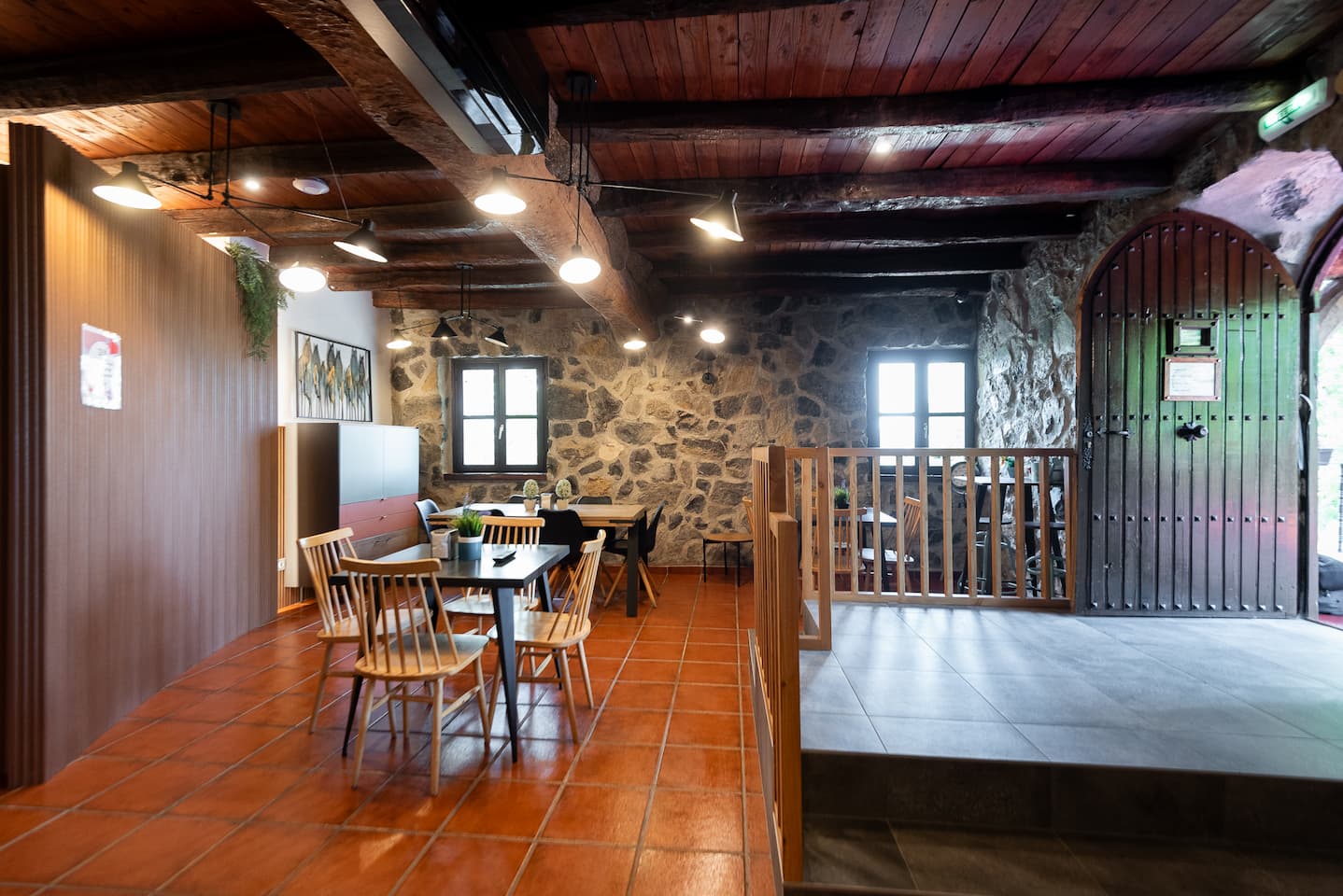 View of the adapted platform in the common dining room of the rural house Artola